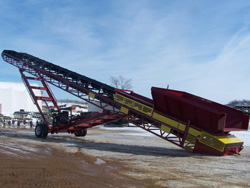 54x80 Stacking Conveyor with Hopper